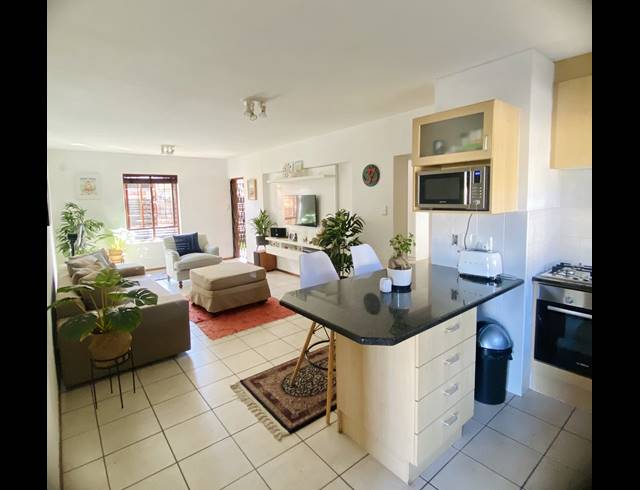2 BEDROOM APARTMENT SOLD IN BRYANSTON